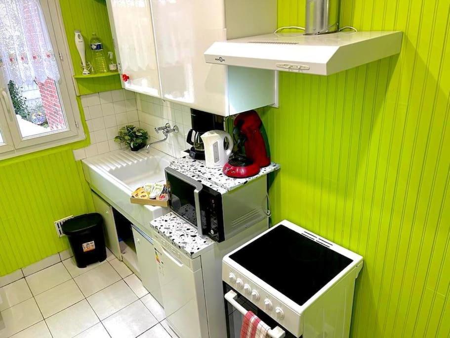 Montmagny Jolie Petite Maison Avec Un Grand Jardin מראה חיצוני תמונה