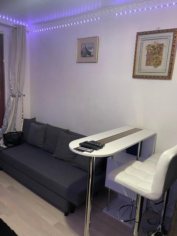 Montmagny Jolie Petite Maison Avec Un Grand Jardin מראה חיצוני תמונה